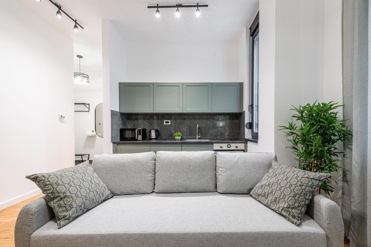 Vertigo One Bedroom Apartment-Free Private Parking Novi Sad Bagian luar foto